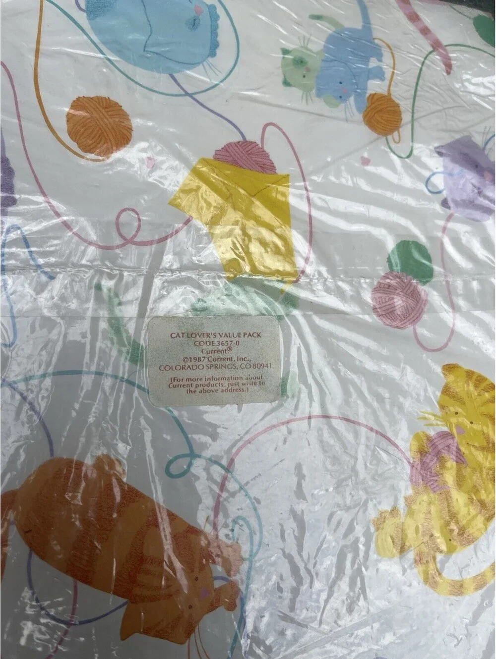 Vintage Current Gift Wrapping Paper 24